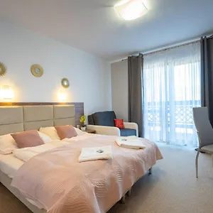  Apartament Trzy Sosny Okrzei 1c Polska