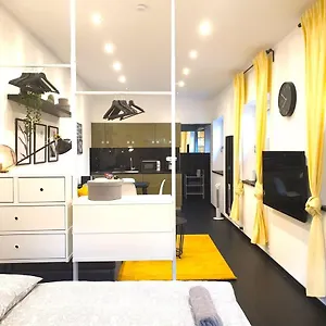  Apartment Cosy With Private Parking Deutschland
